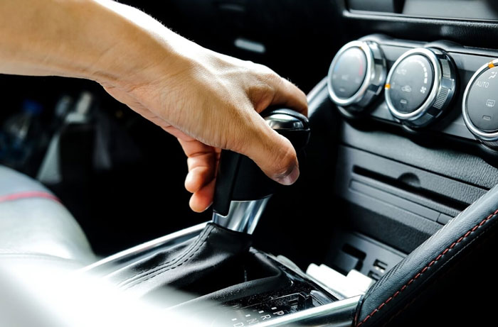 چرا گیربکس اتوماتیک دیر دنده عوض می‌کند؟ + راه‌حل