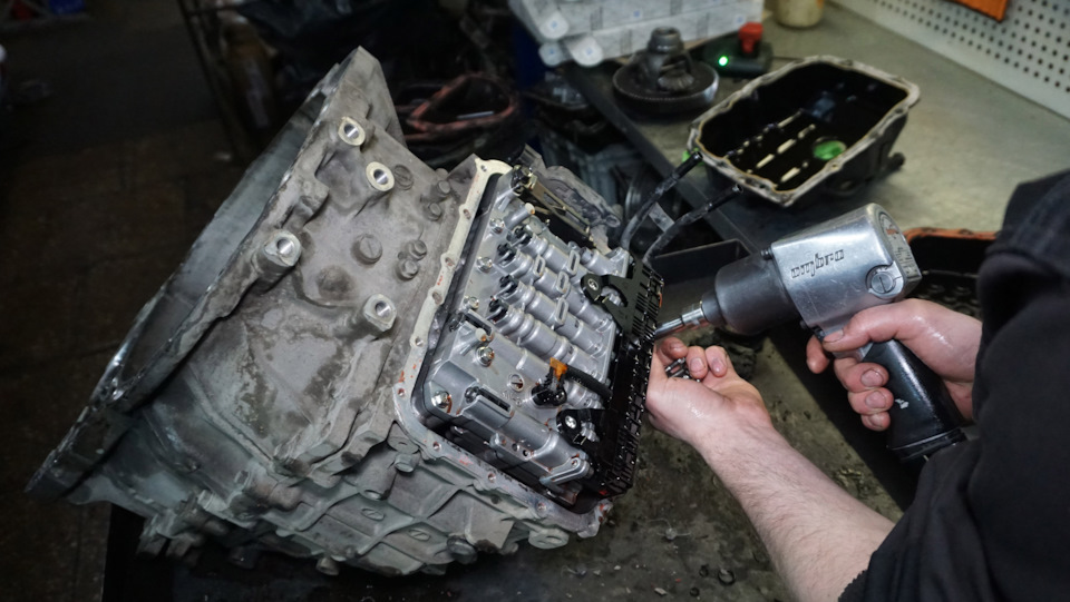 گیربکس سانتافه دیر دنده عوض می‌کنه؛ علتش چیه؟